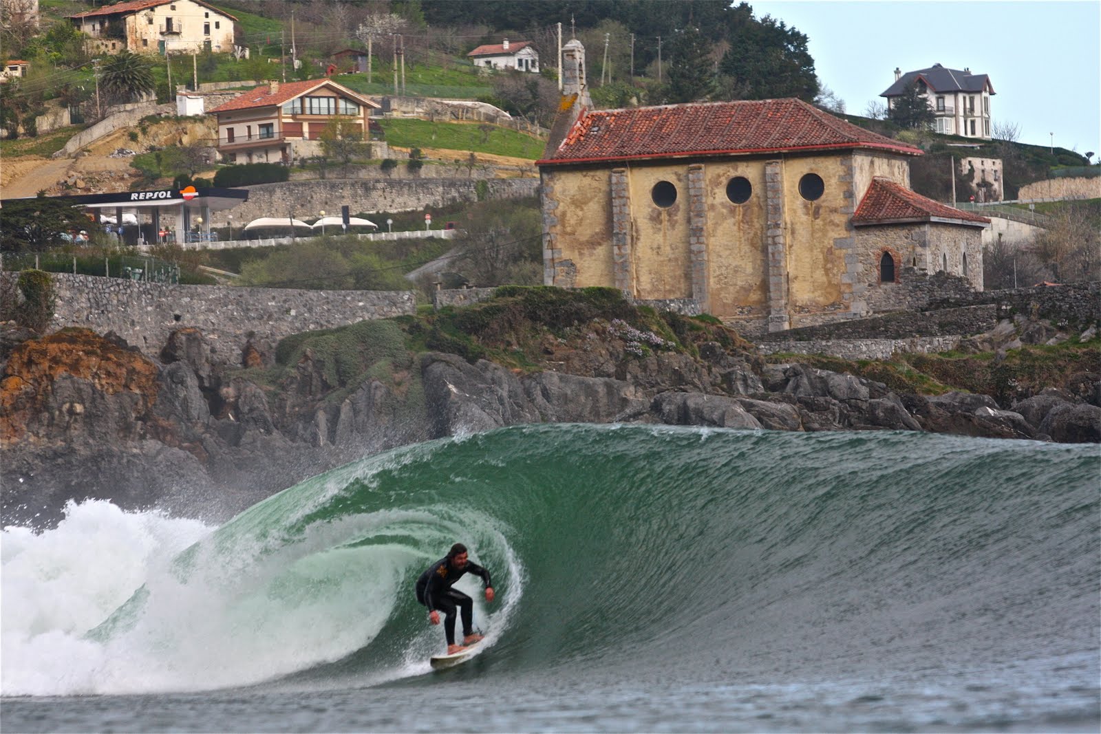 Mundaka Surf
